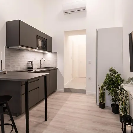 Appartement D48 - Boulevard - Location By Bqa *